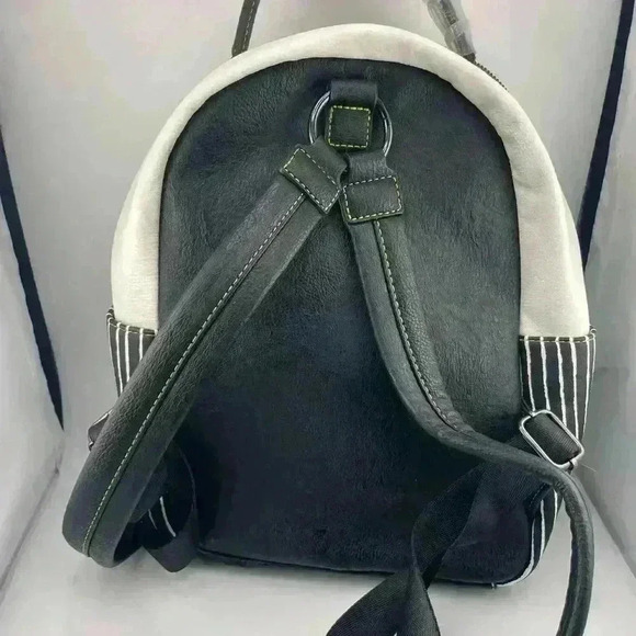 Loungefly Disney Nightmare Before Christmas Jack Skellington with wallet - Picture 8 of 10